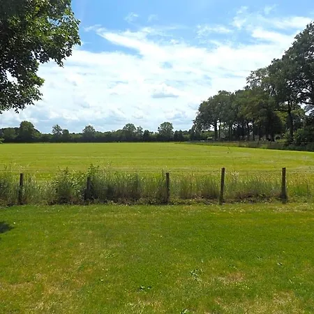 Het Broekeroord Bed & Breakfast 3*